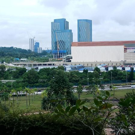 Staycationbyrieymona - 3Br Condo, Clio 2, Putrajaya Kültér fotó